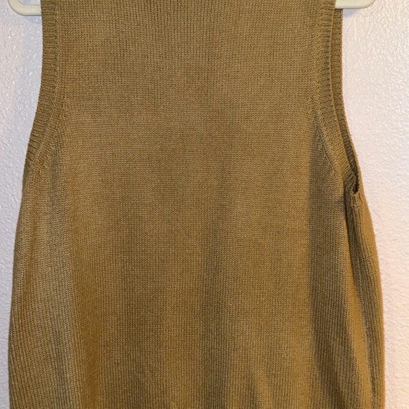 Classic V-Neck Sweater Vest in Tan - Picture 4 of 6